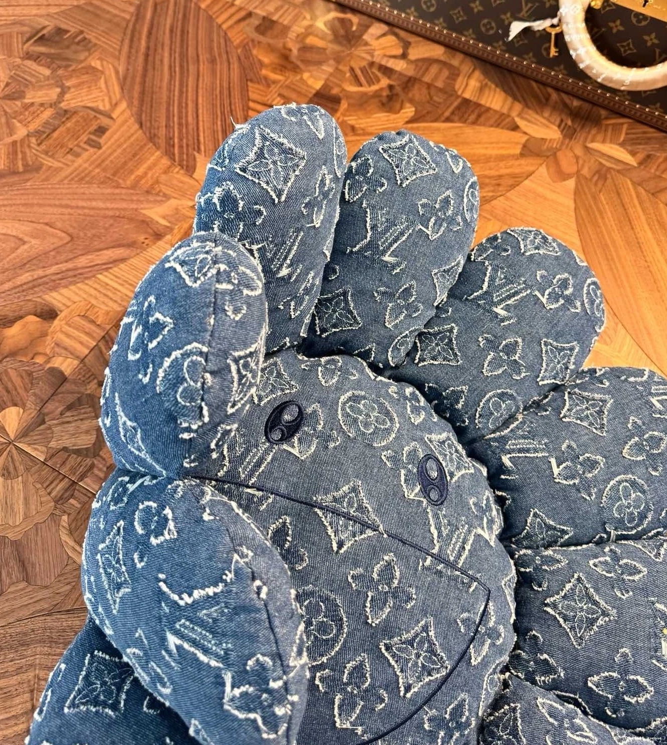 LV CUSTOM FLOWER PLUSH MURAKAMI 0717
